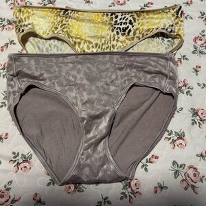 2 pairs size large Victoria's Secret hiphuggers vintage Y2K.